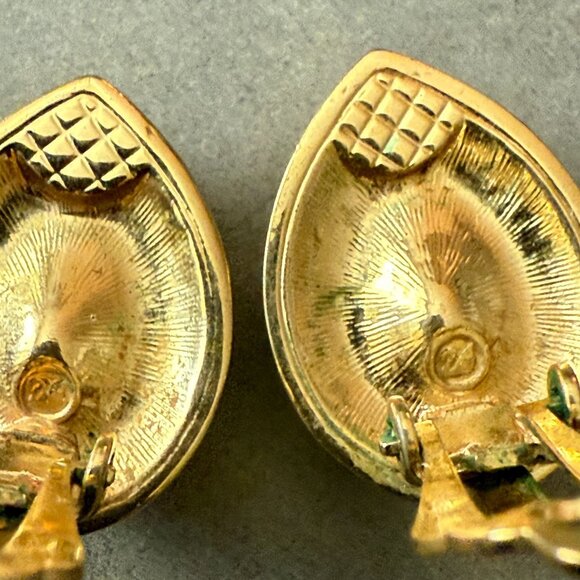 Swarovski Gold Tone Teardrop Pink Clip On Earrings - Picture 4 of 5